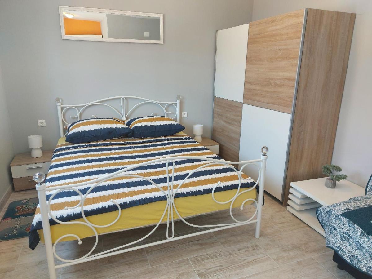 Studio Apartment Palmira Ližnjan エクステリア 写真